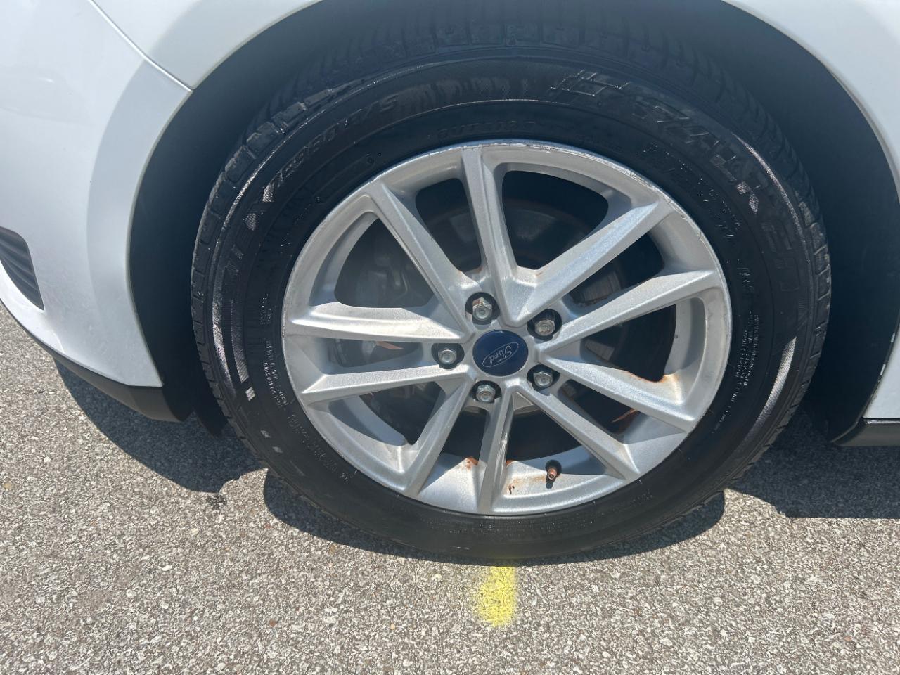 Ford Focus SE Sedan 2018