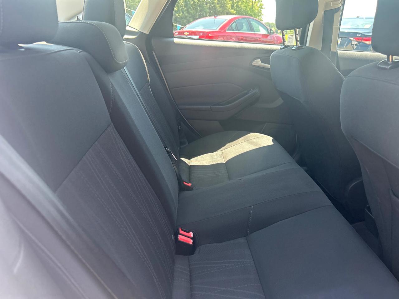 Ford Focus SE Sedan 2018
