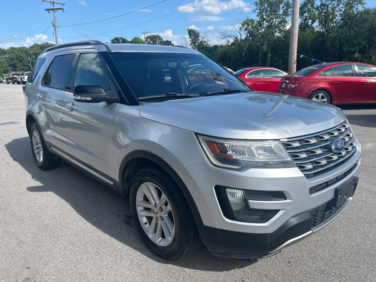 Ford Explorer FWD 4dr XLT 2016