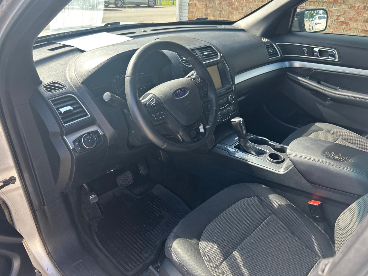 Ford Explorer FWD 4dr XLT 2016