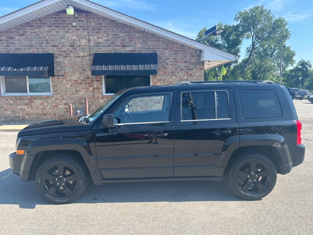 Jeep Patriot FWD 4dr Altitude 2014