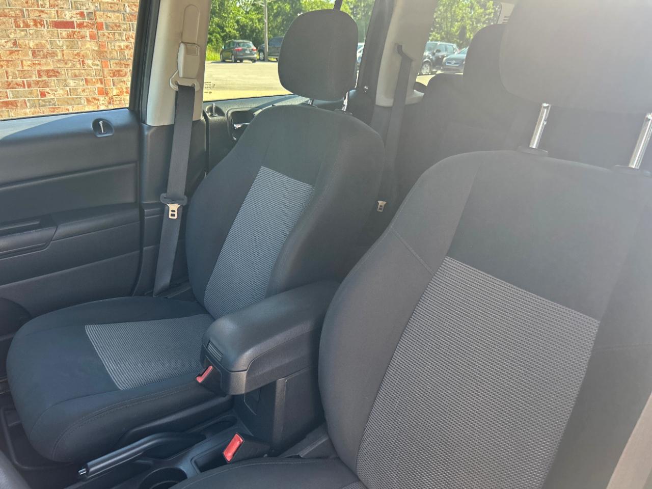 Jeep Patriot FWD 4dr Altitude 2014