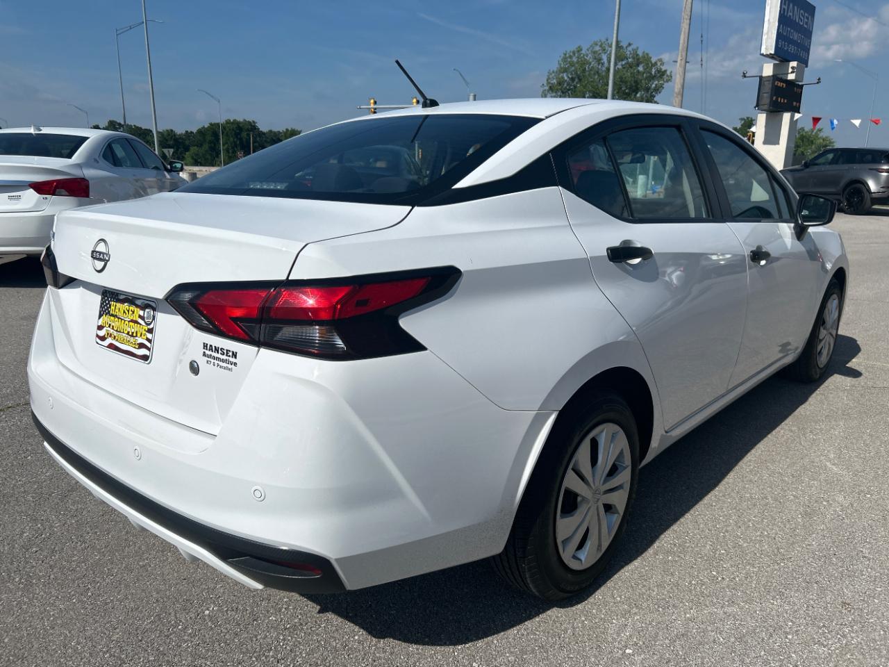 Nissan Versa S CVT 2024