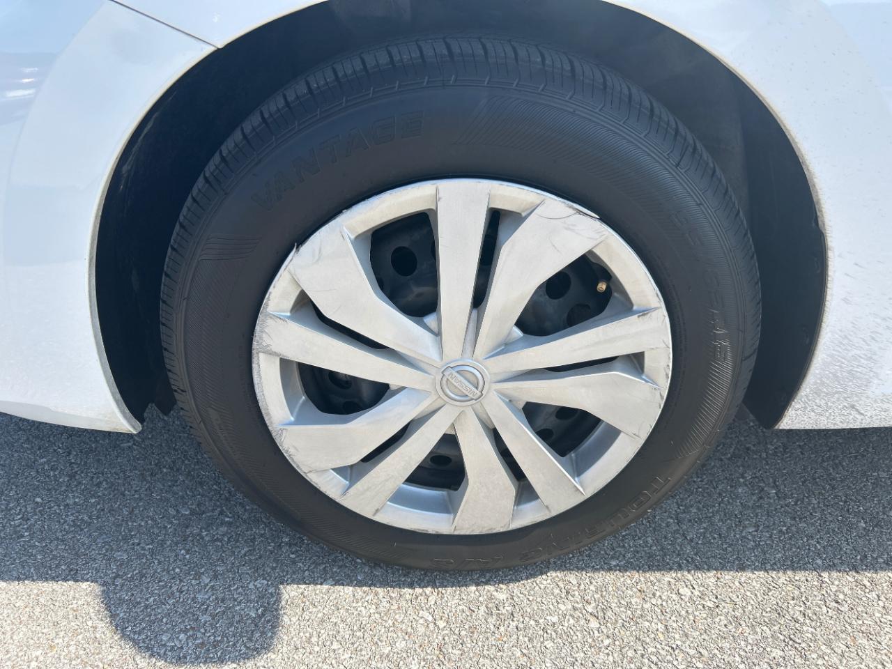 Nissan Versa S CVT 2024