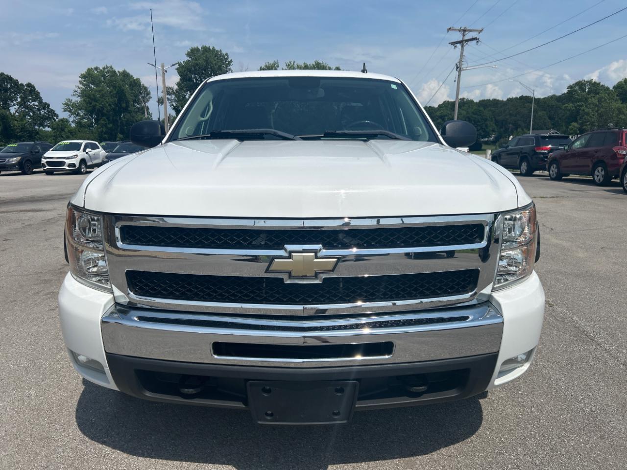 Chevrolet Silverado 1500 4WD Crew Cab 143.5" LT 2011