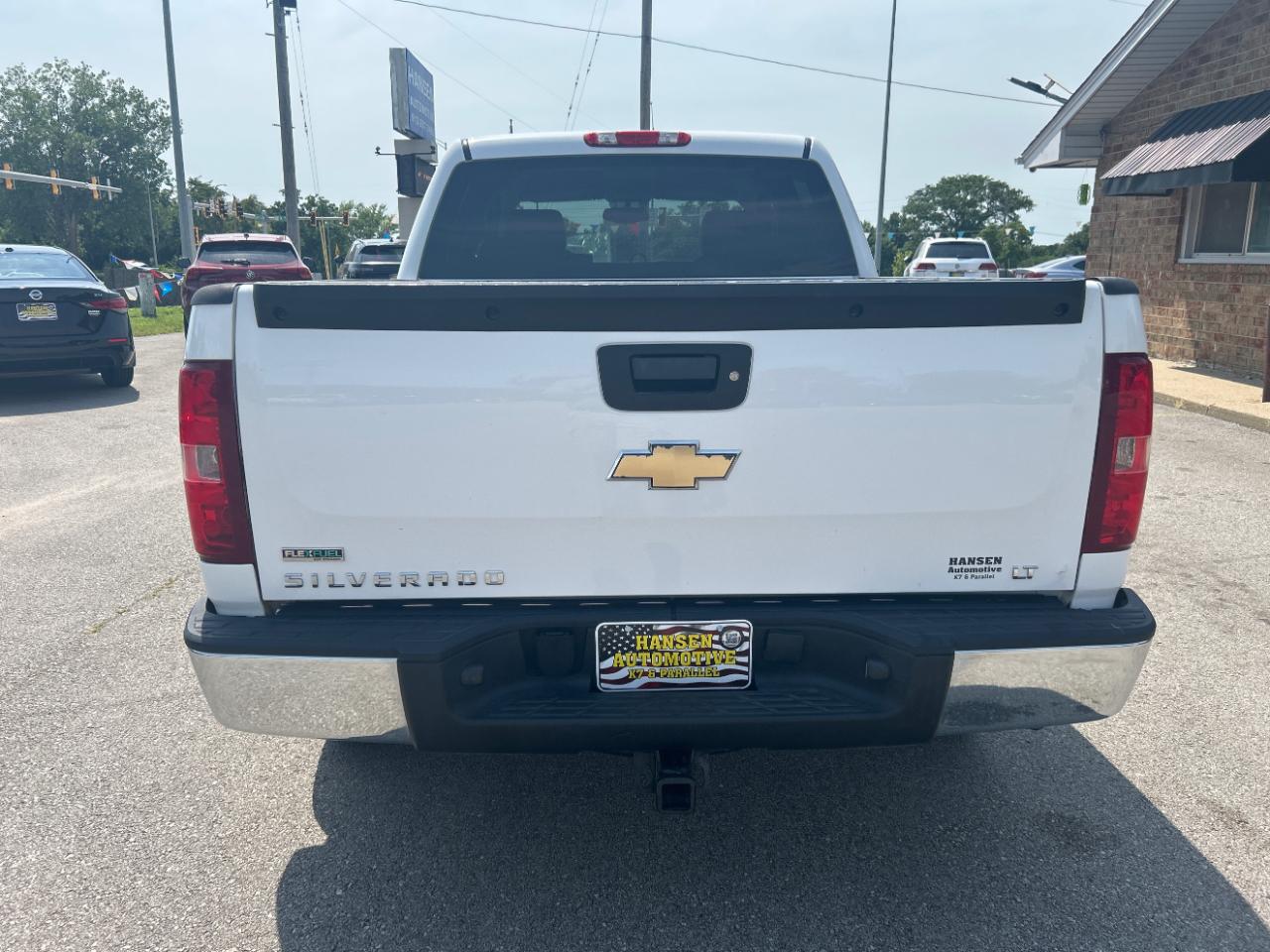 Chevrolet Silverado 1500 4WD Crew Cab 143.5" LT 2011
