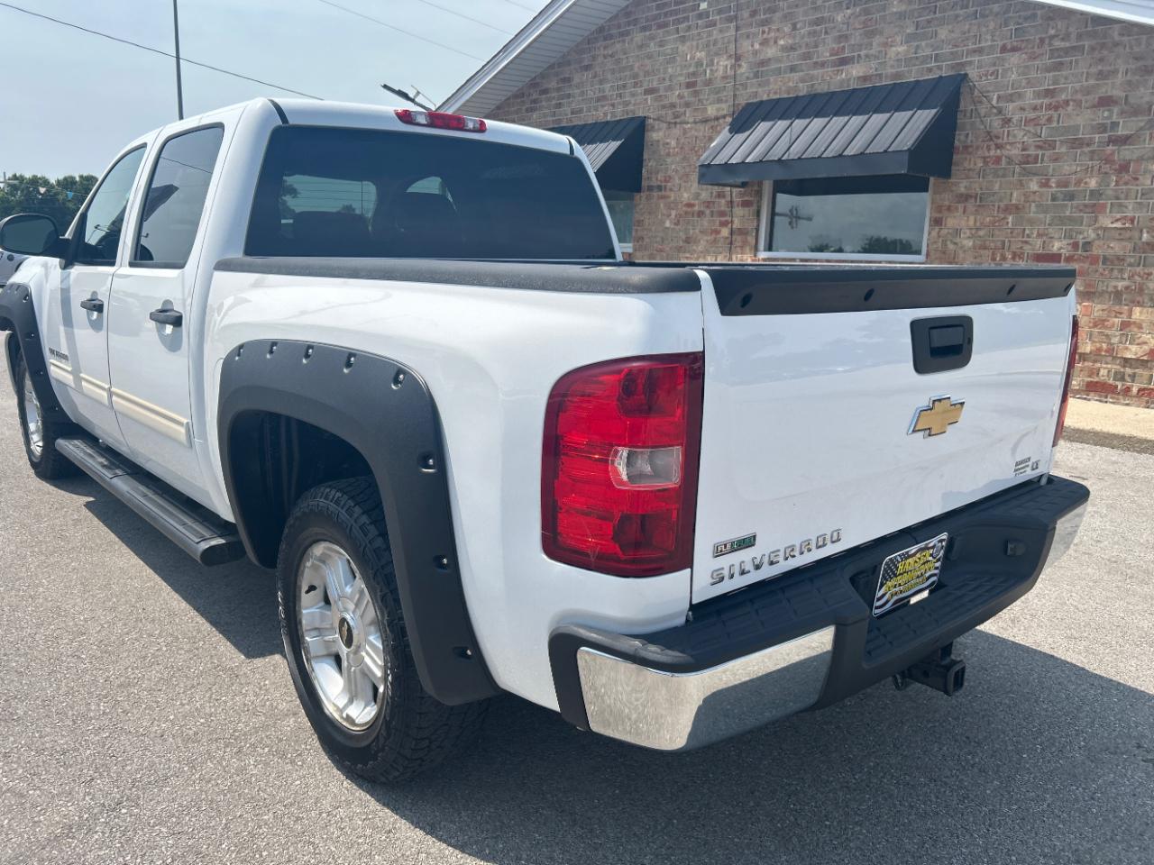 Chevrolet Silverado 1500 4WD Crew Cab 143.5" LT 2011