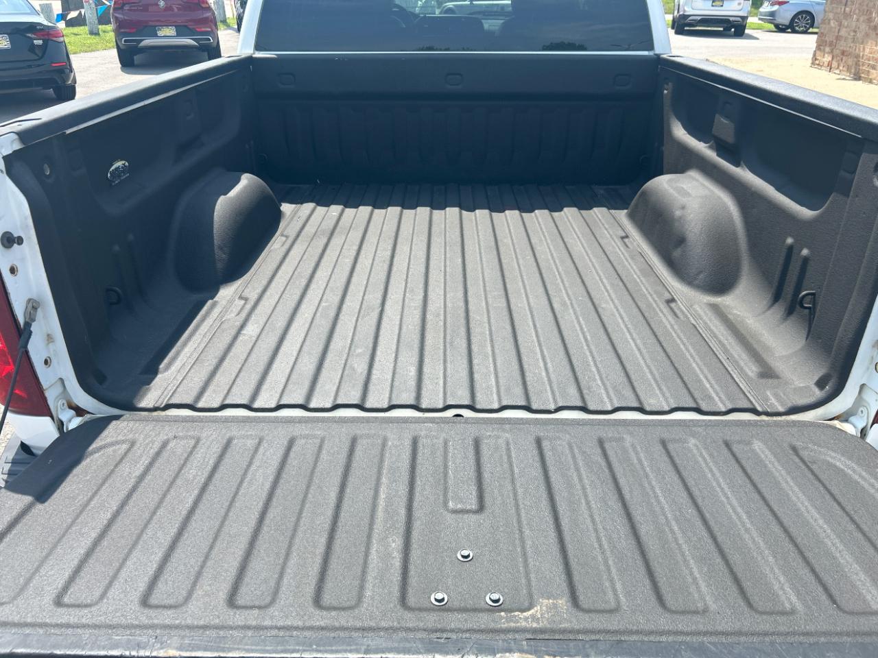 Chevrolet Silverado 1500 4WD Crew Cab 143.5" LT 2011