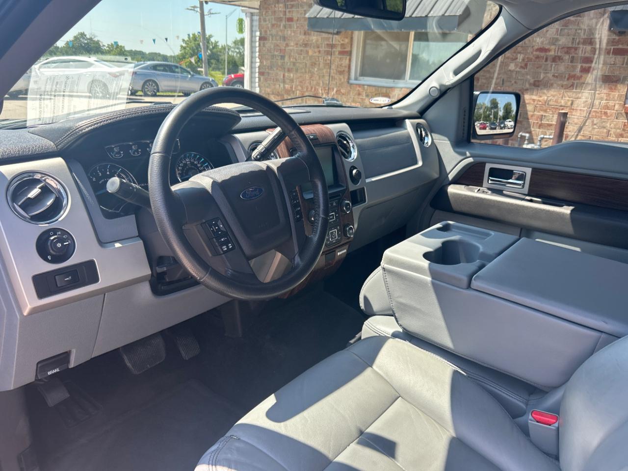 Ford F-150 4WD SuperCrew 145" XL 2013