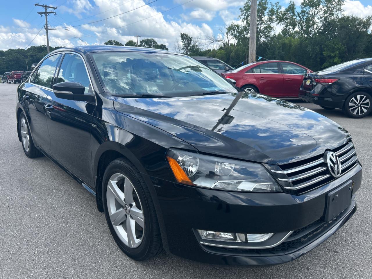 Volkswagen Passat 4dr Sdn 1.8T Auto S 2015