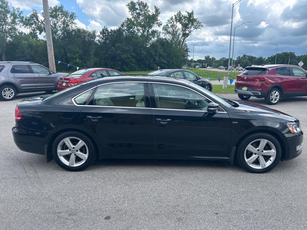 Volkswagen Passat 4dr Sdn 1.8T Auto S 2015