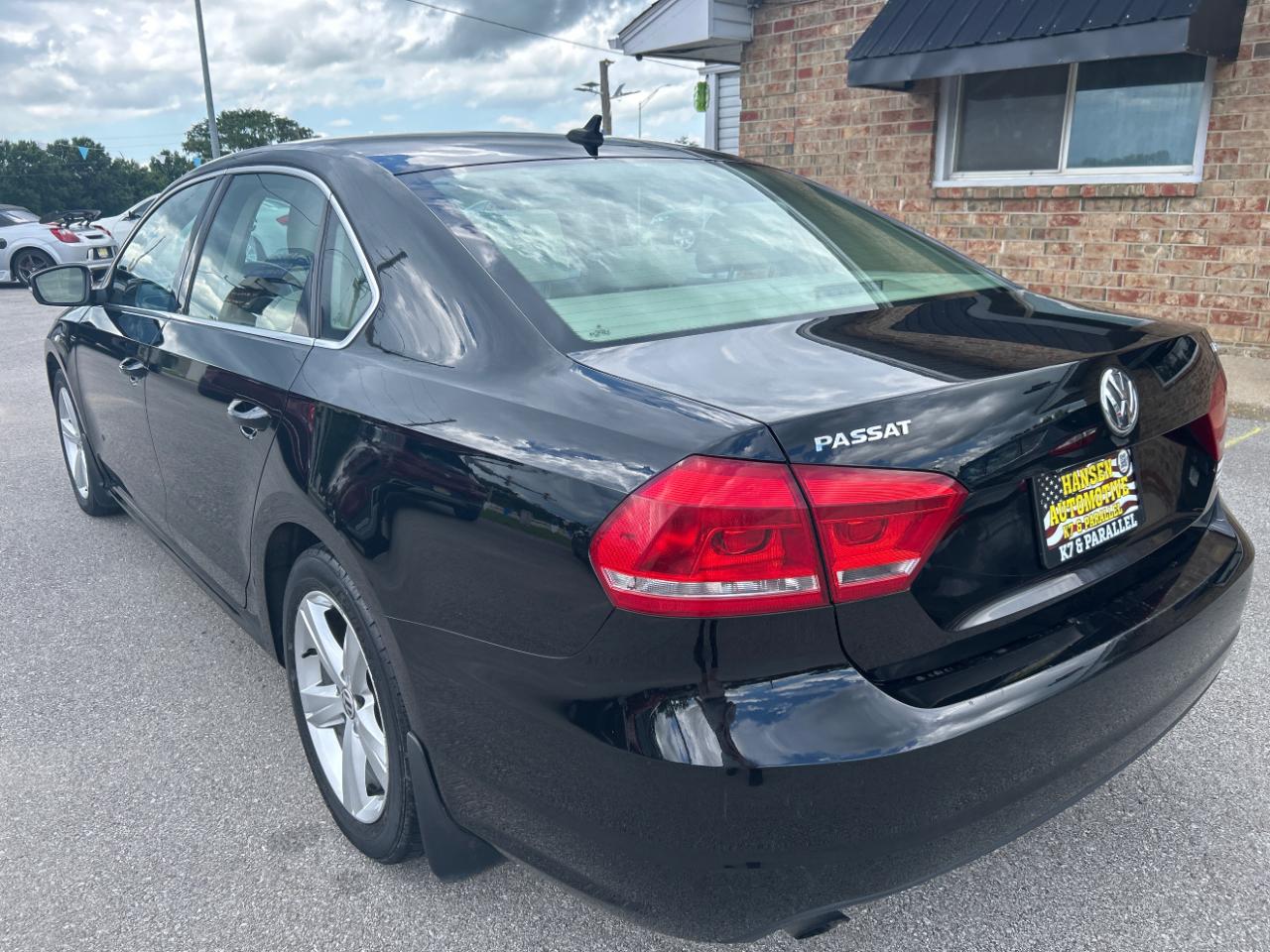 Volkswagen Passat 4dr Sdn 1.8T Auto S 2015