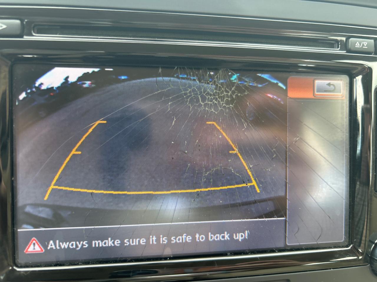 Volkswagen Passat 4dr Sdn 1.8T Auto S 2015