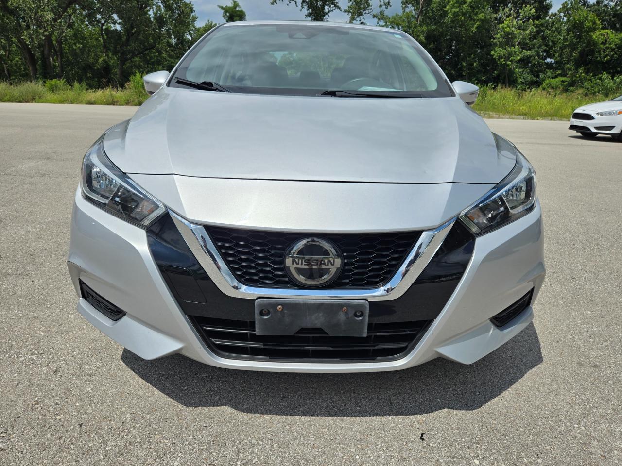 Nissan Versa SV CVT 2021