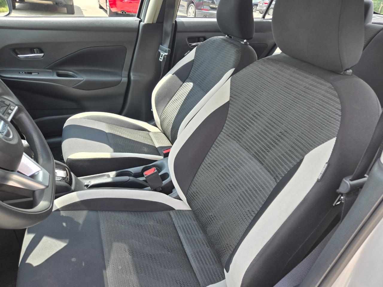 Nissan Versa SV CVT 2021