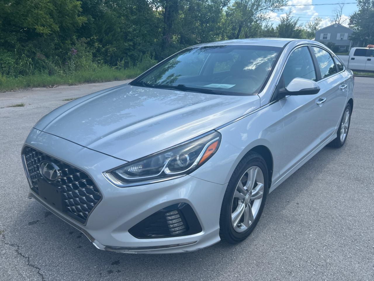 Silver 2018 Hyundai Sonata Sedan Front-Wheel Drive Automatic