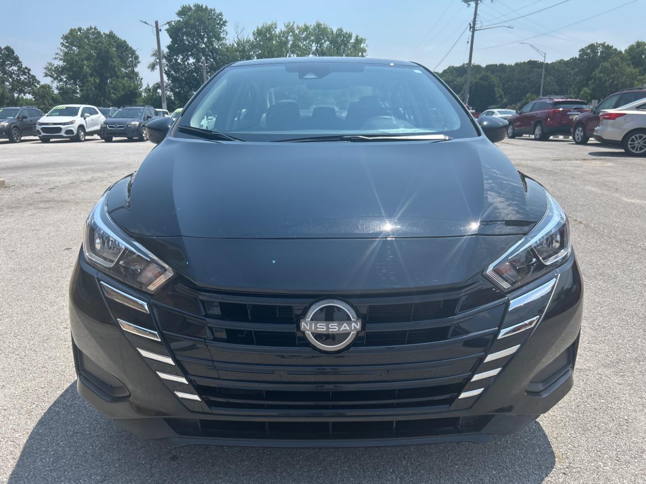 Nissan Versa SV CVT 2023