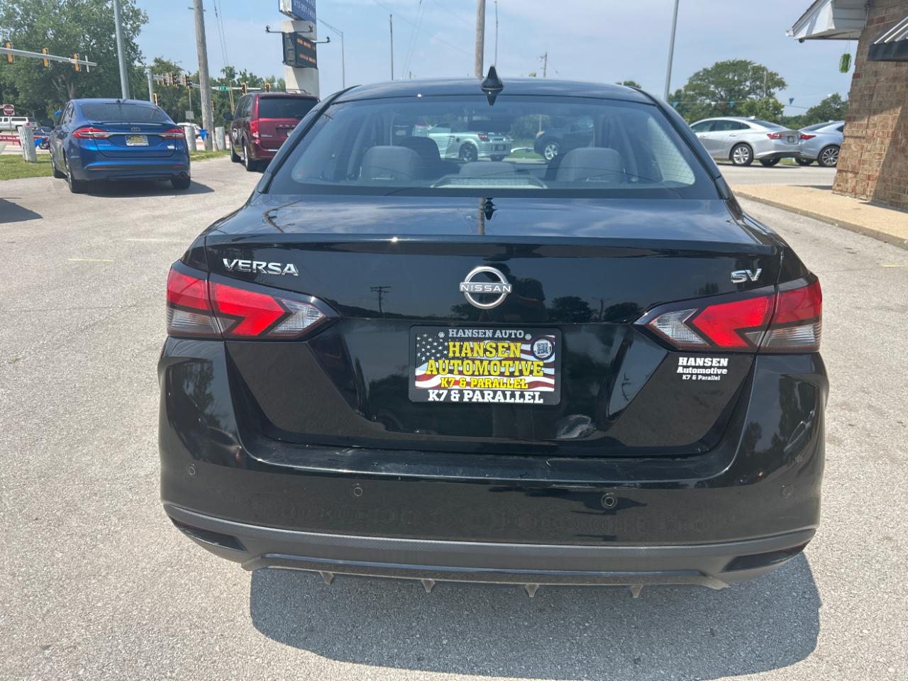 Nissan Versa SV CVT 2023