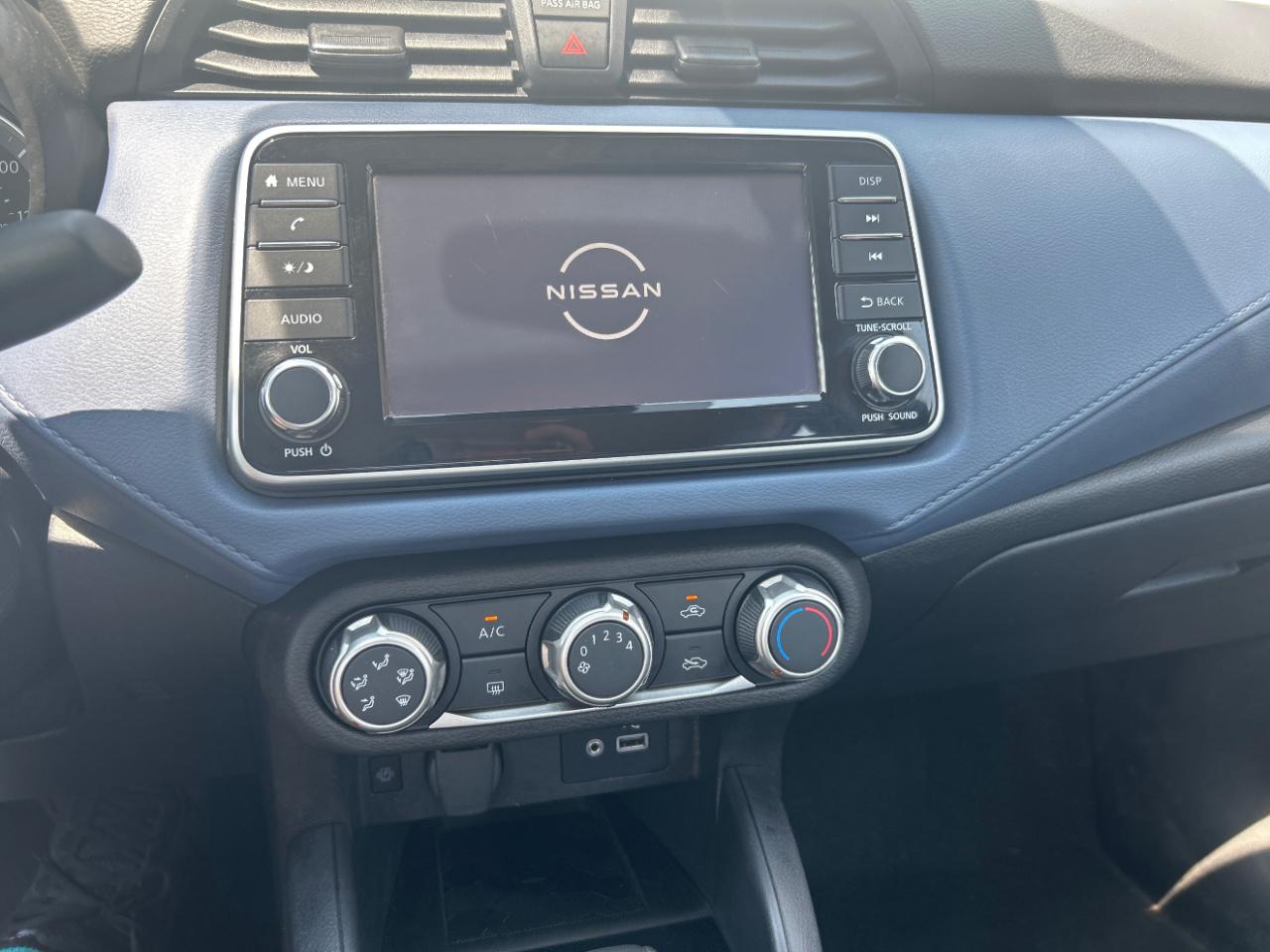 Nissan Versa SV CVT 2023