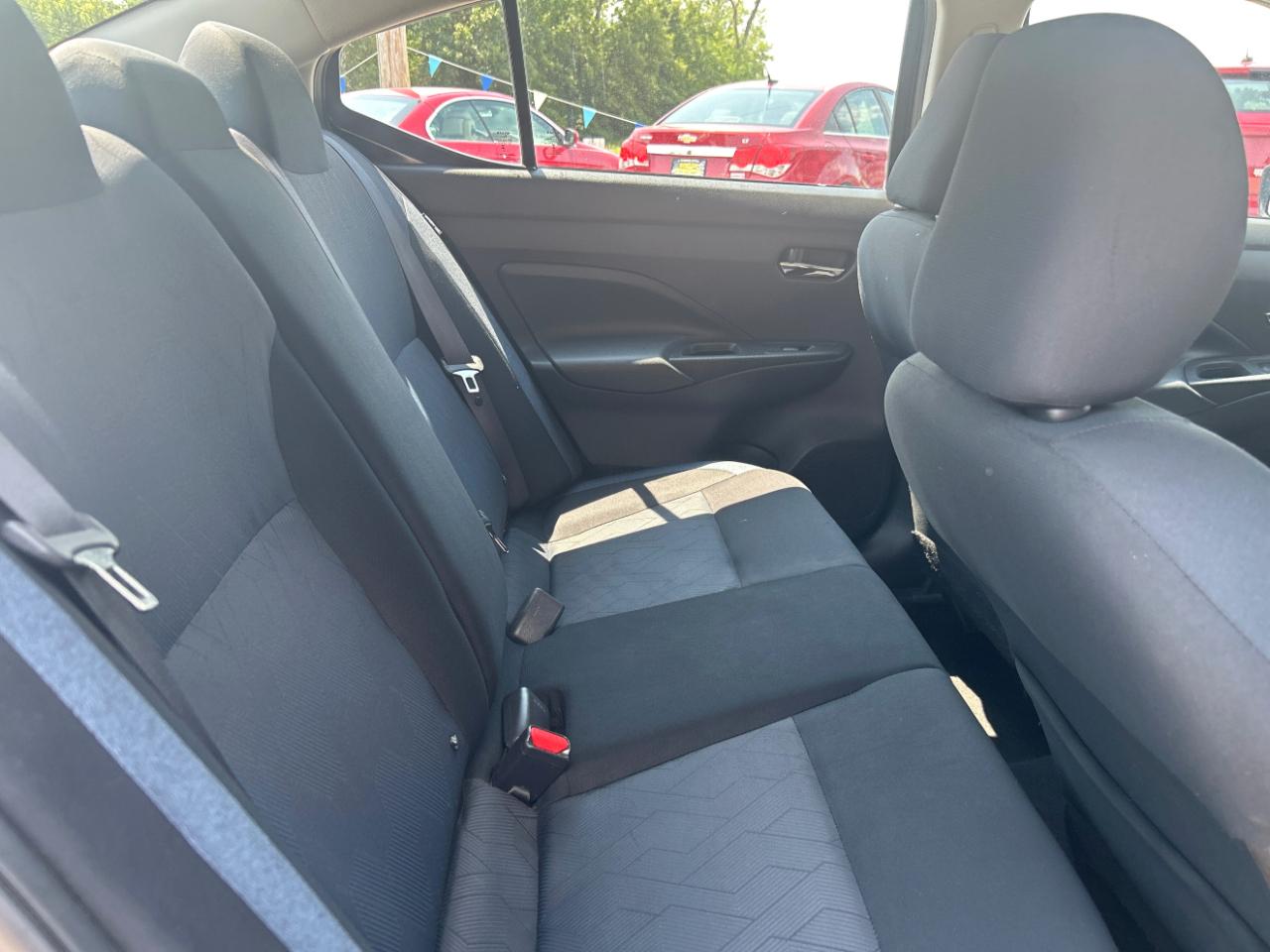 Nissan Versa SV CVT 2023