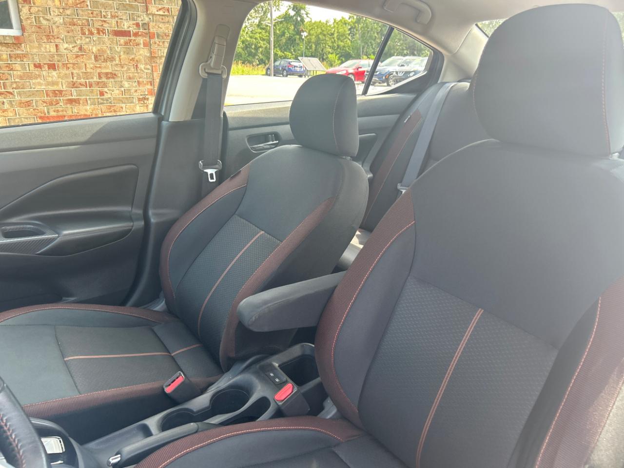 Nissan Versa SR CVT 2020