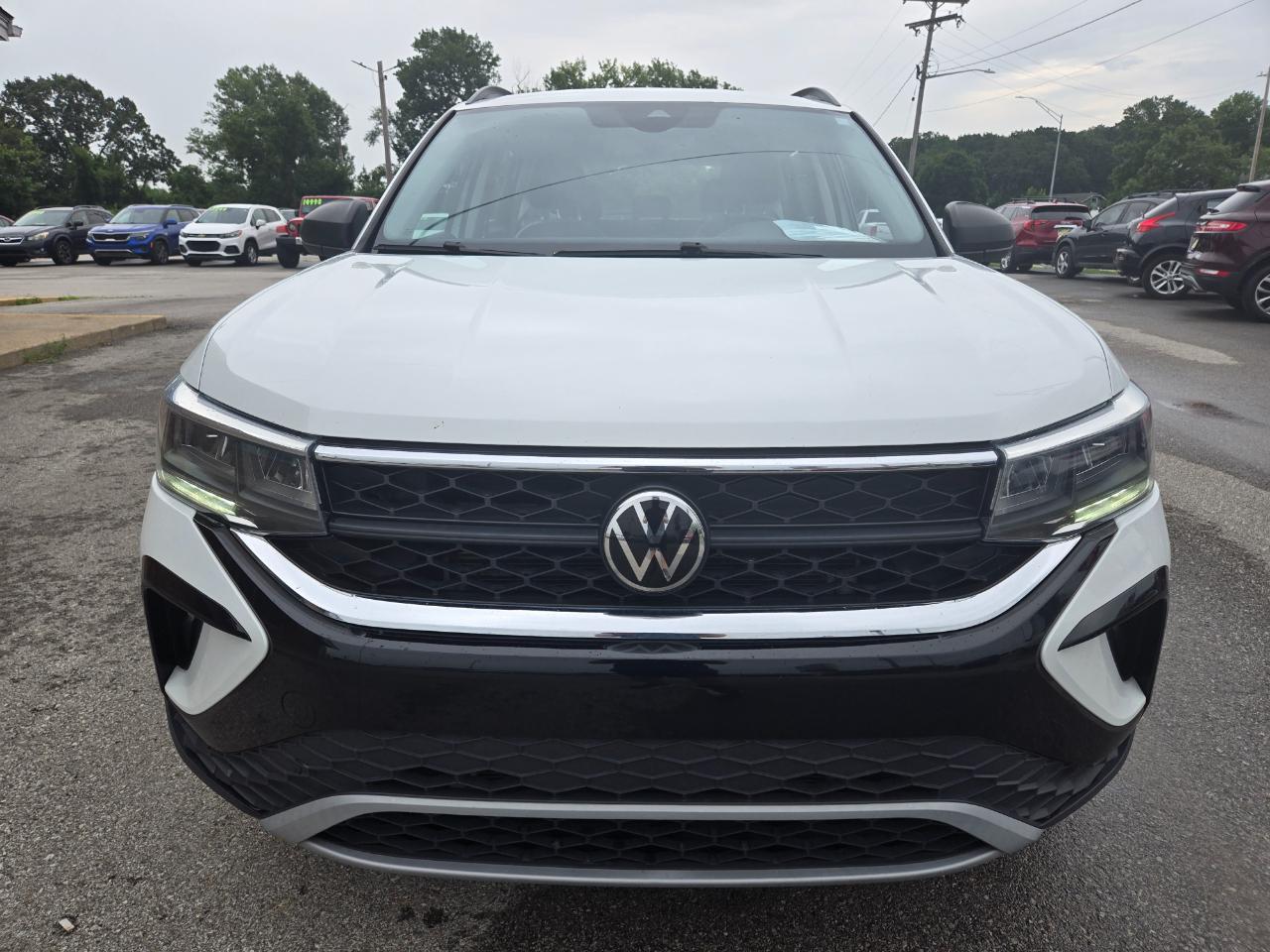 Volkswagen Taos S FWD 2023