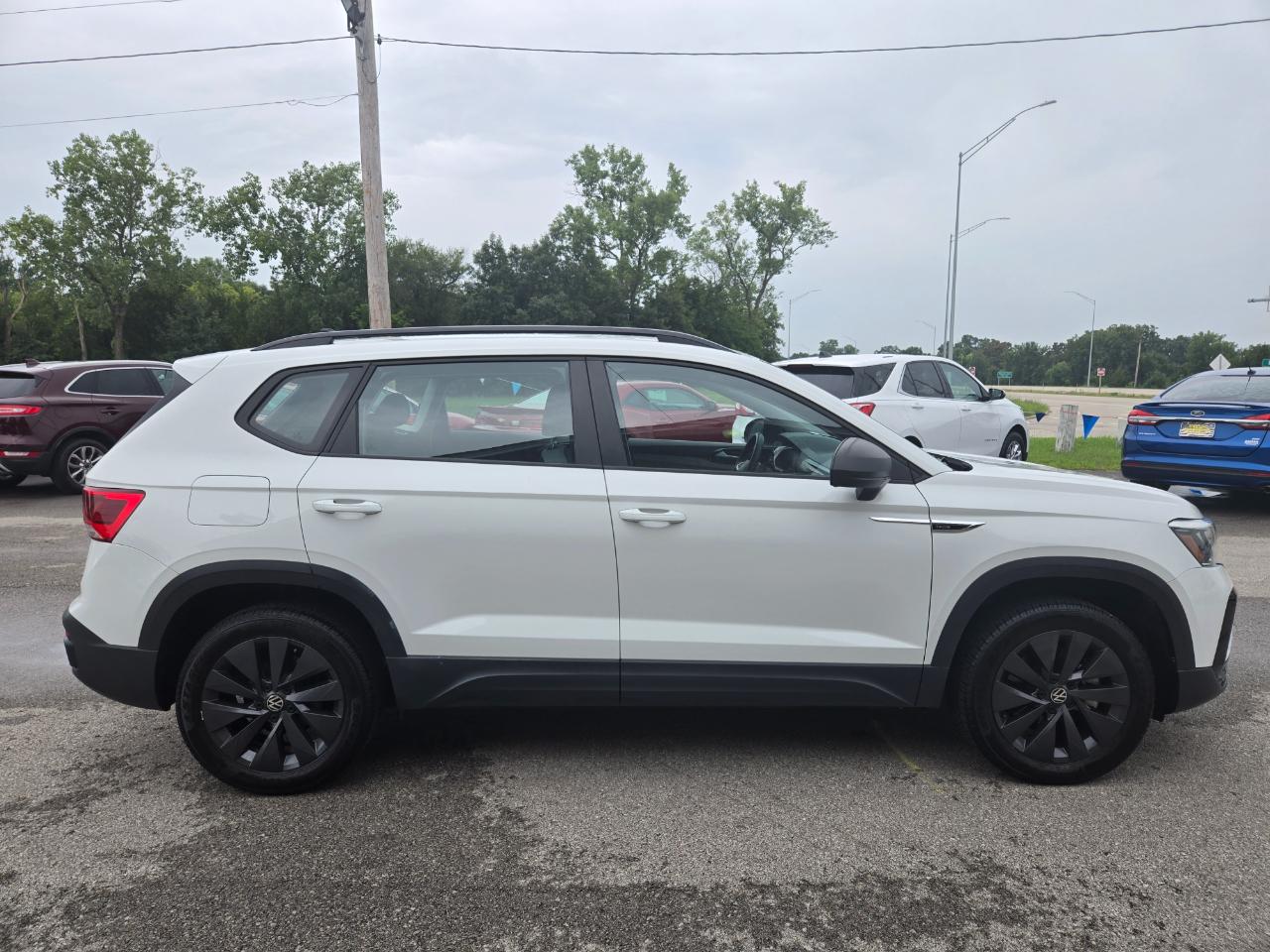 Volkswagen Taos S FWD 2023
