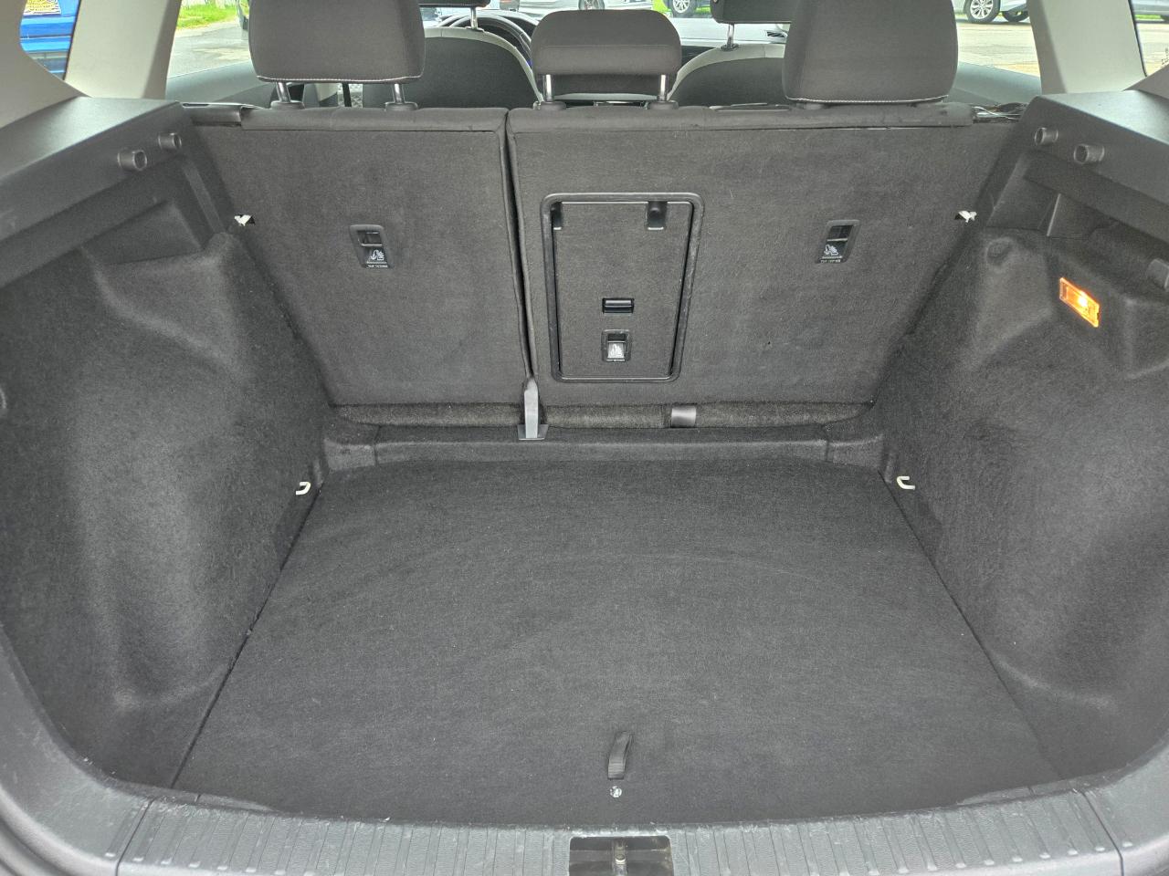 Volkswagen Taos S FWD 2023