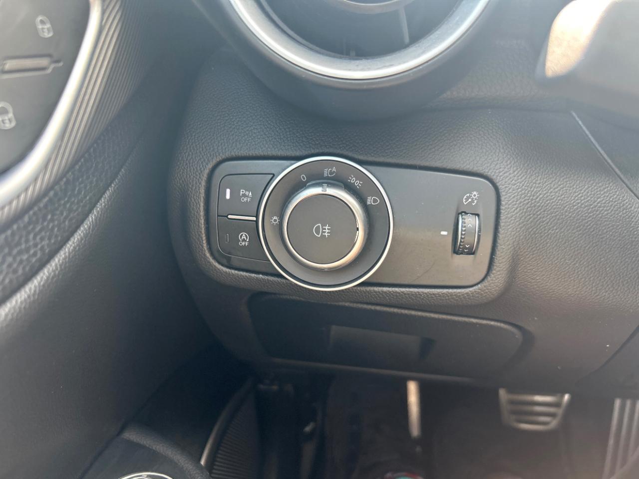 Alfa Romeo Giulia Ti Sport AWD 2019