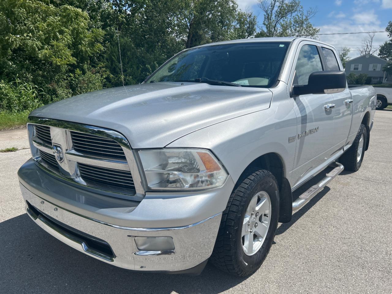 2011 Dodge 1500 4WD Quad Cab 140.5" Big Horn
