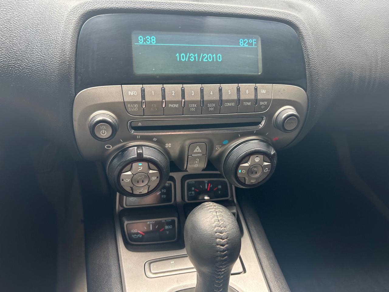 Chevrolet Camaro 2dr Cpe 2LT 2011