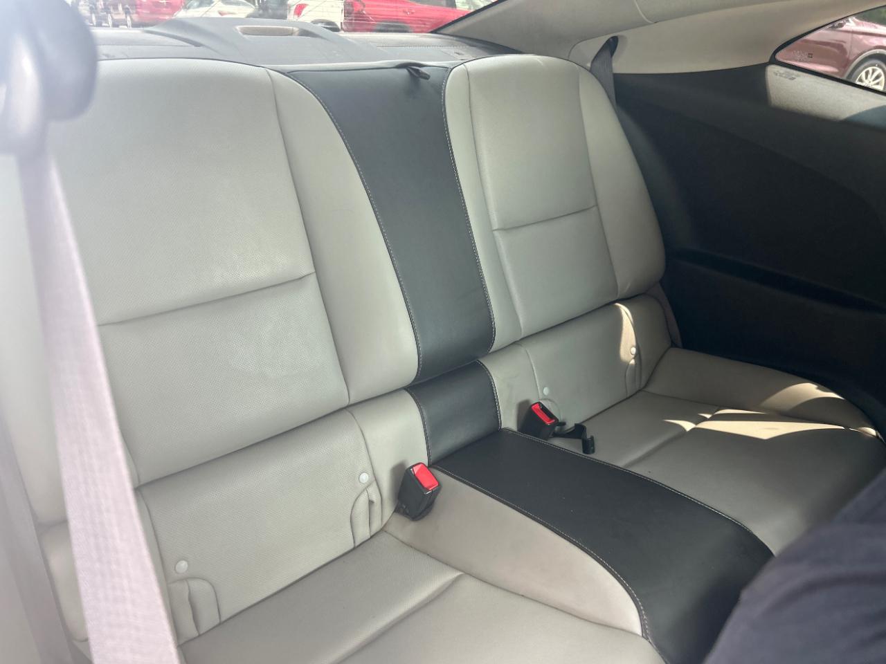 Chevrolet Camaro 2dr Cpe 2LT 2011