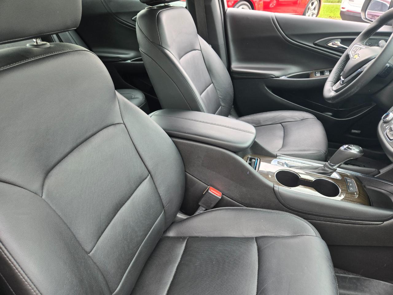Chevrolet Malibu 4dr Sdn Premier w/2LZ 2017