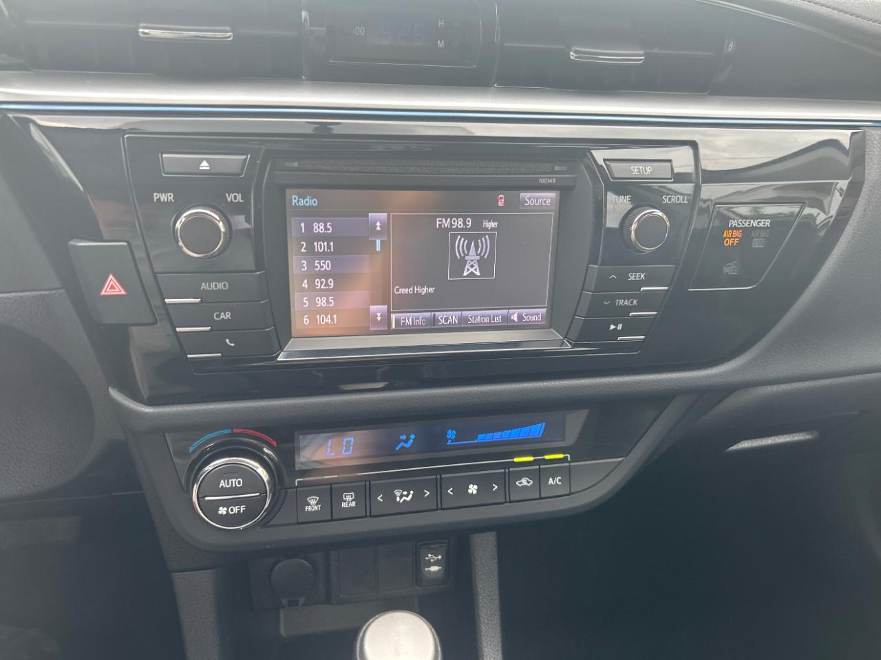 Toyota Corolla 4dr Sedan Auto 2014