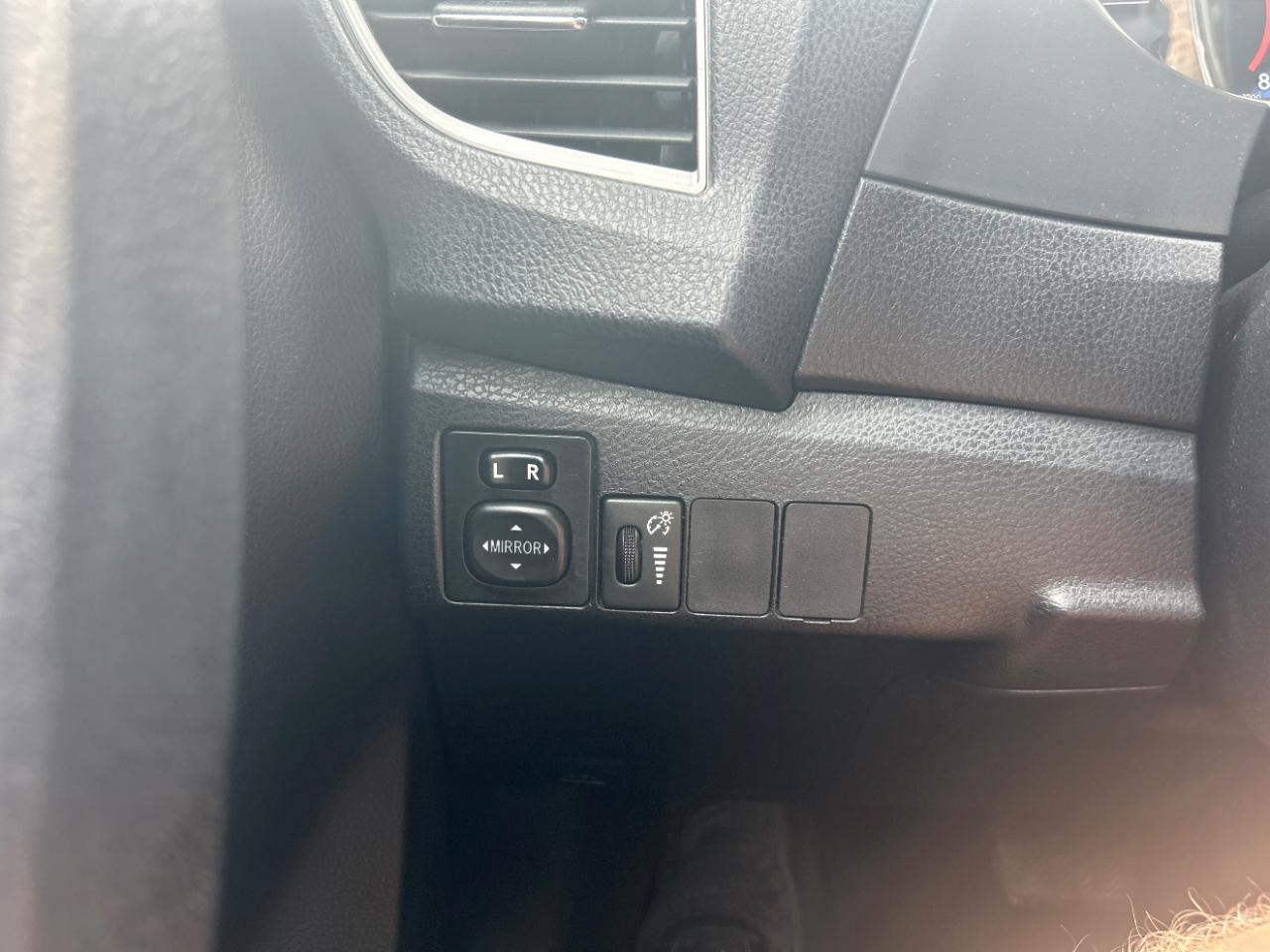 Toyota Corolla 4dr Sedan Auto 2014