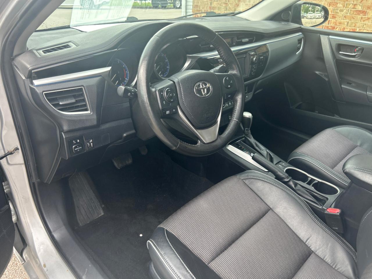 Toyota Corolla 4dr Sedan Auto 2014