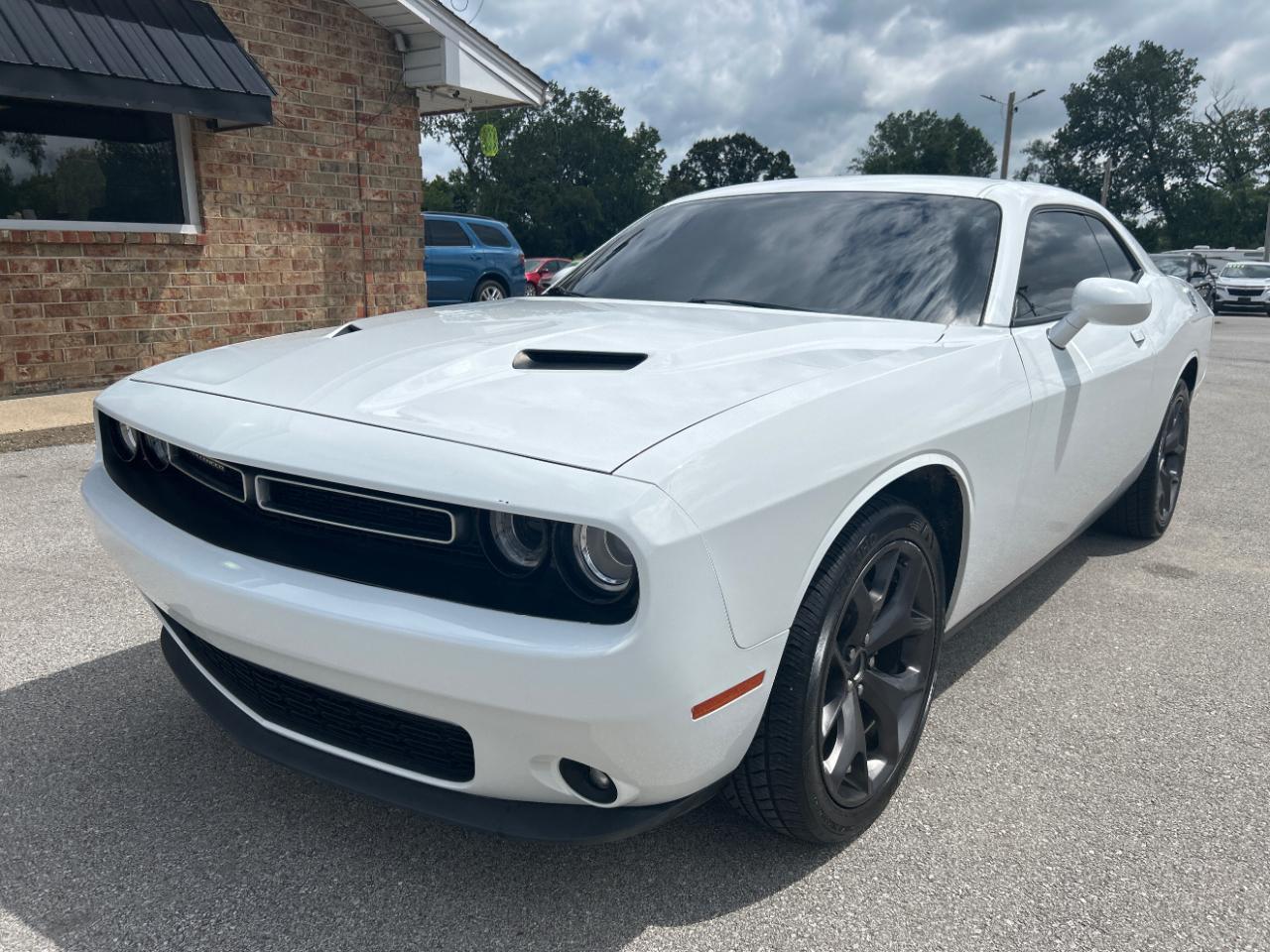 2019 Dodge Challenger SXT RWD
