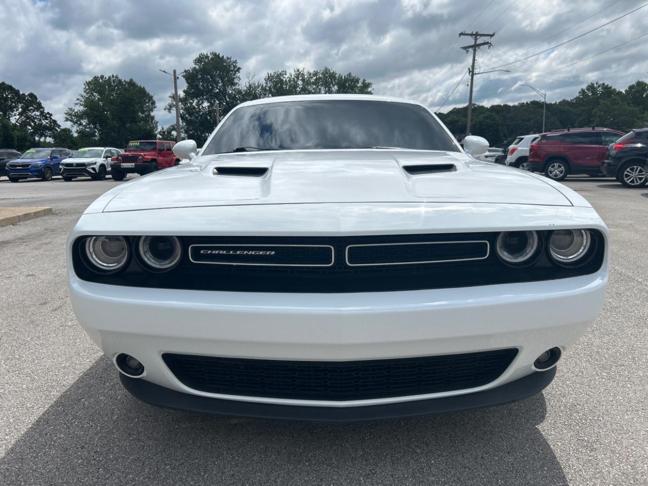 Dodge Challenger SXT RWD 2019