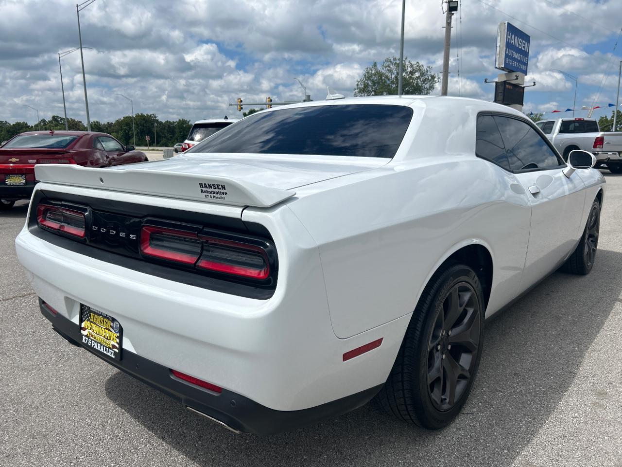 Dodge Challenger SXT RWD 2019