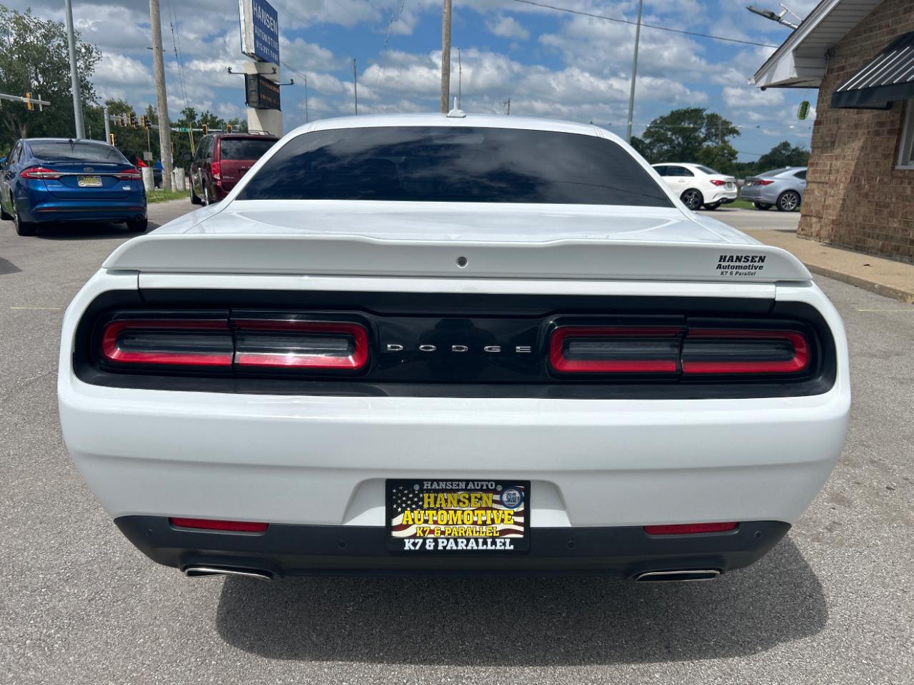Dodge Challenger SXT RWD 2019