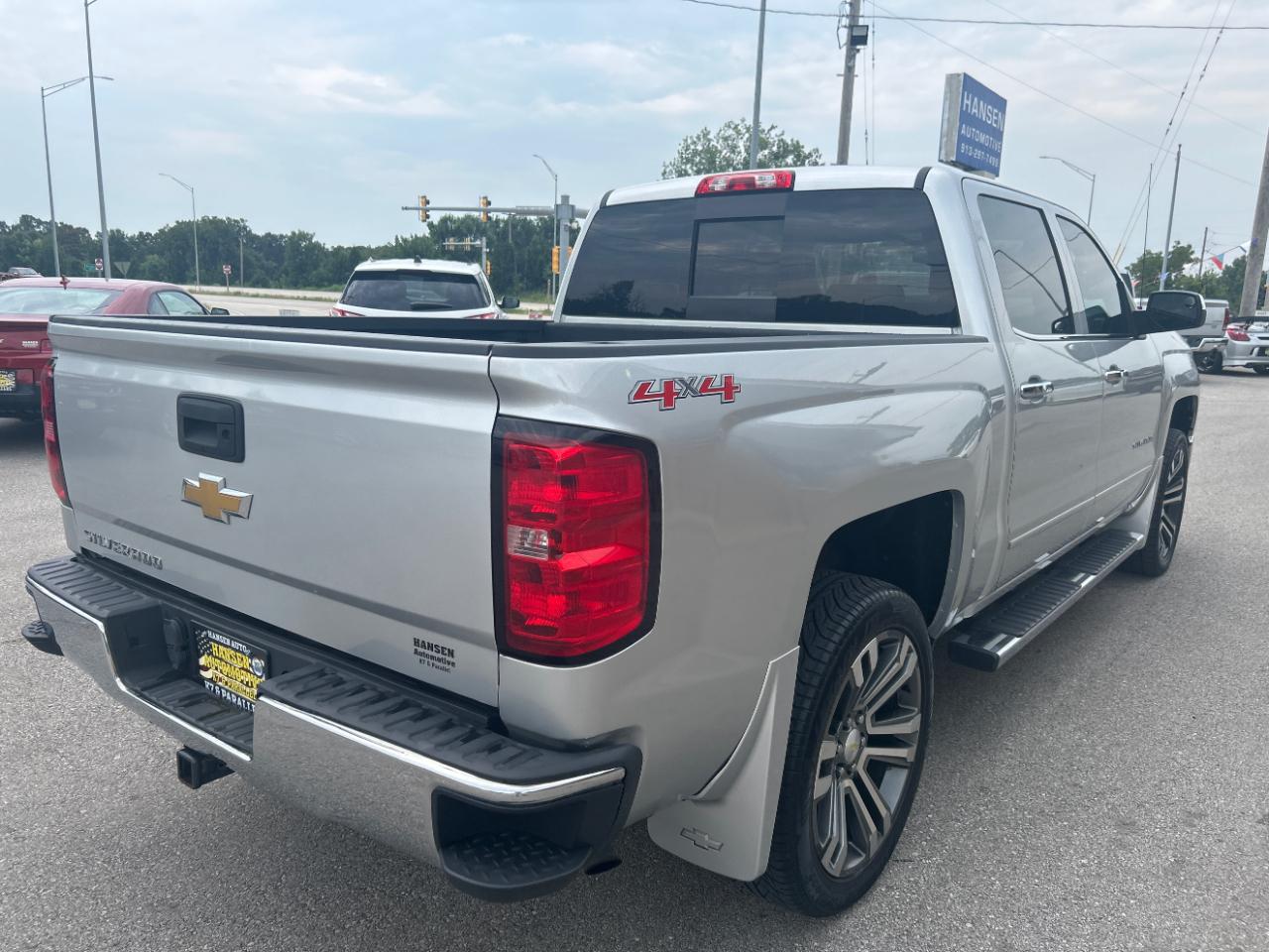 Chevrolet Silverado 1500 4WD Crew Cab 143.5" LTZ w/1LZ 2015