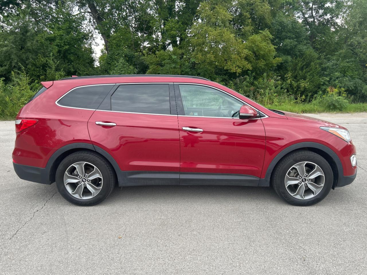 Hyundai Santa Fe FWD 4dr GLS 2013
