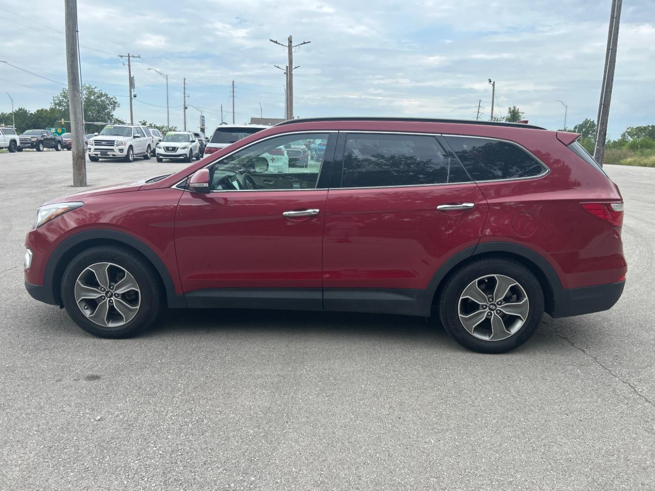 Hyundai Santa Fe FWD 4dr GLS 2013