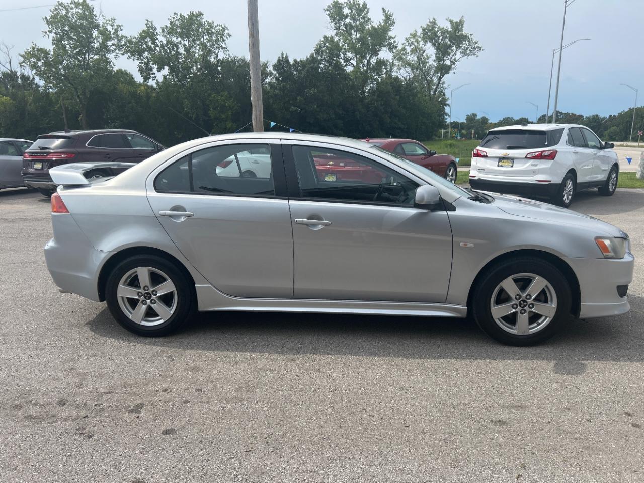 Mitsubishi Lancer ES 4D Sedan 2009