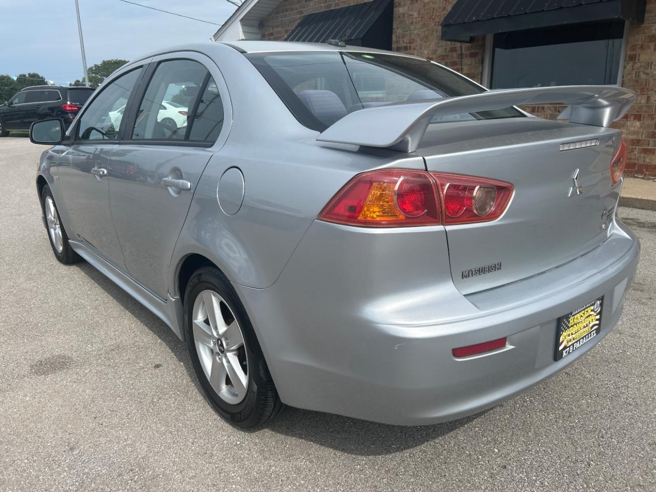 Mitsubishi Lancer ES 4D Sedan 2009