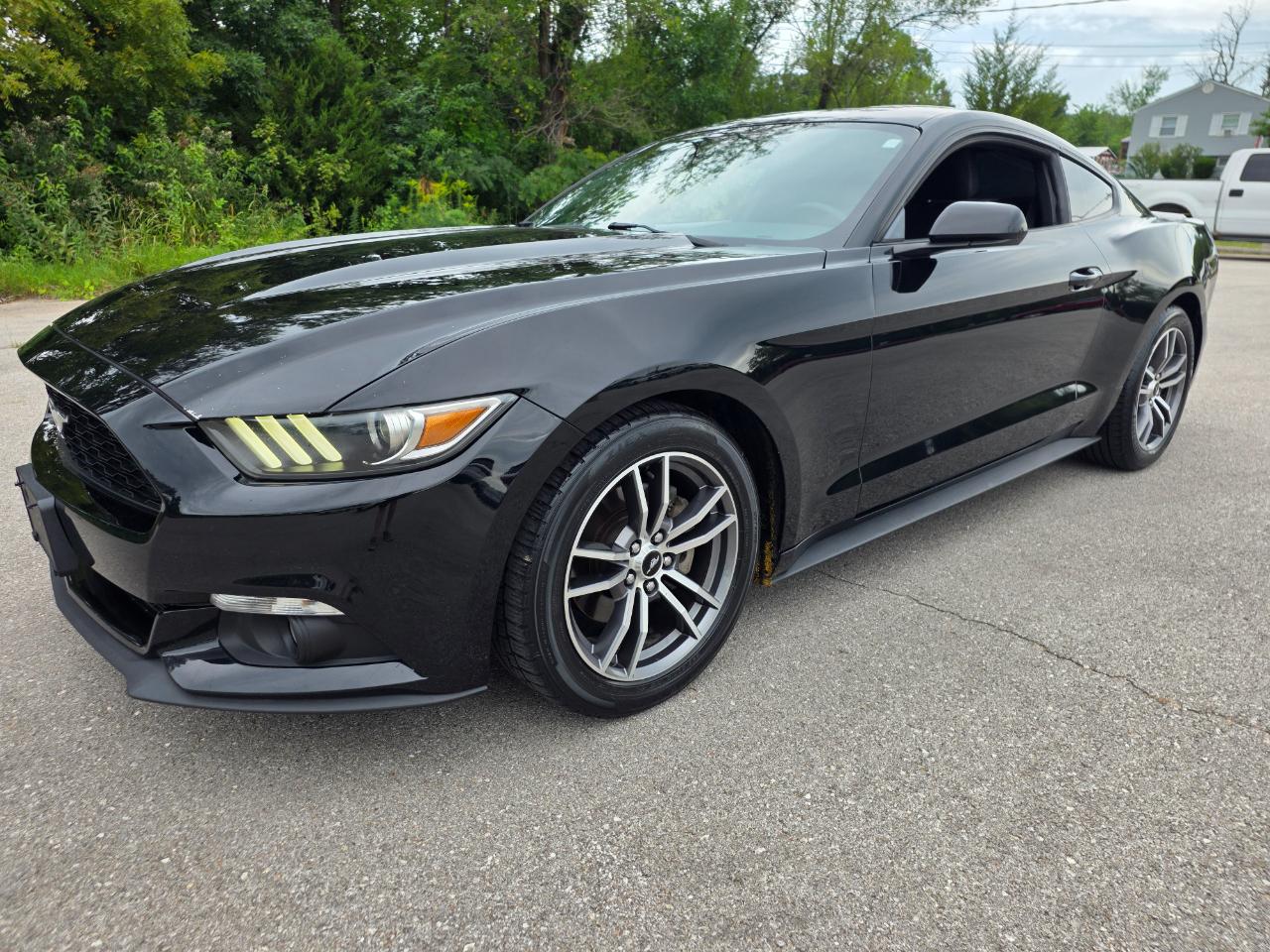 2017 Ford Mustang EcoBoost Fastback