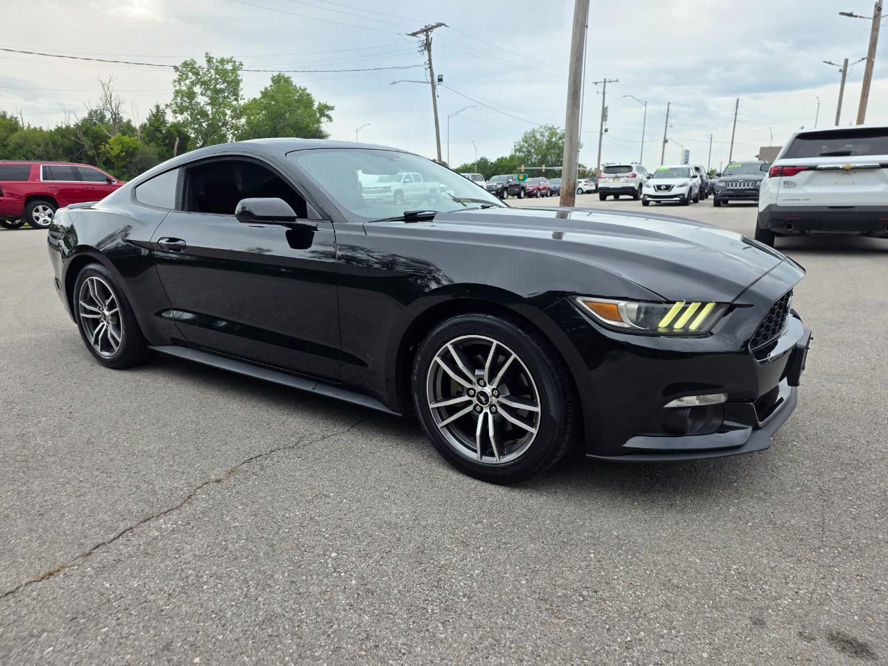 Ford Mustang EcoBoost Fastback 2017