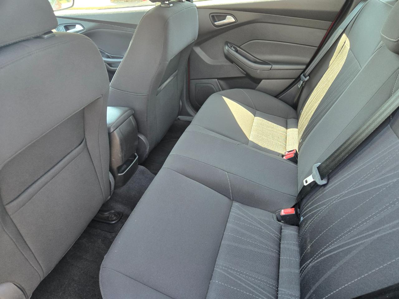 Ford Focus 4dr Sdn SE 2015