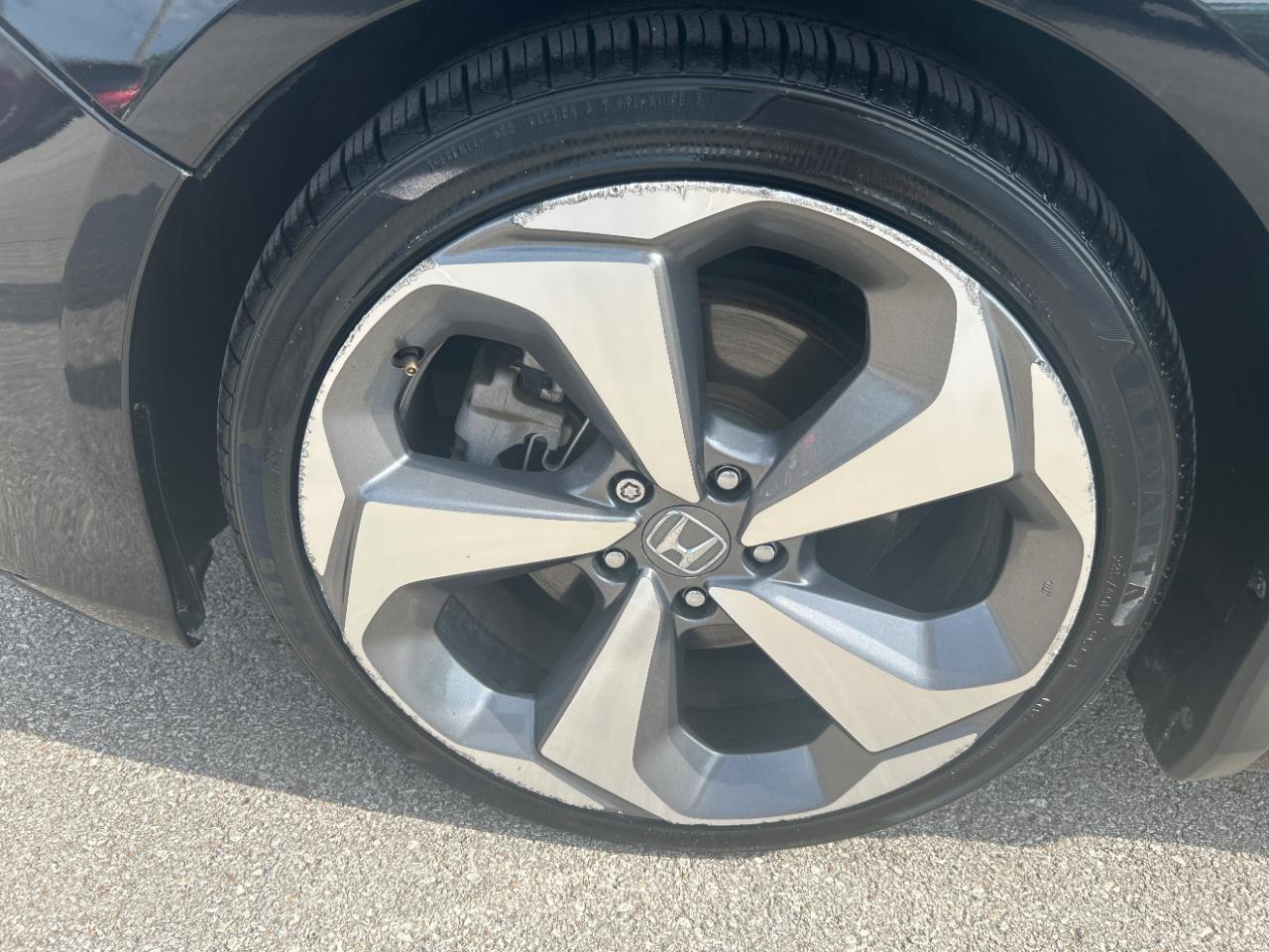 Honda Accord Sedan Touring 2.0T Auto 2020