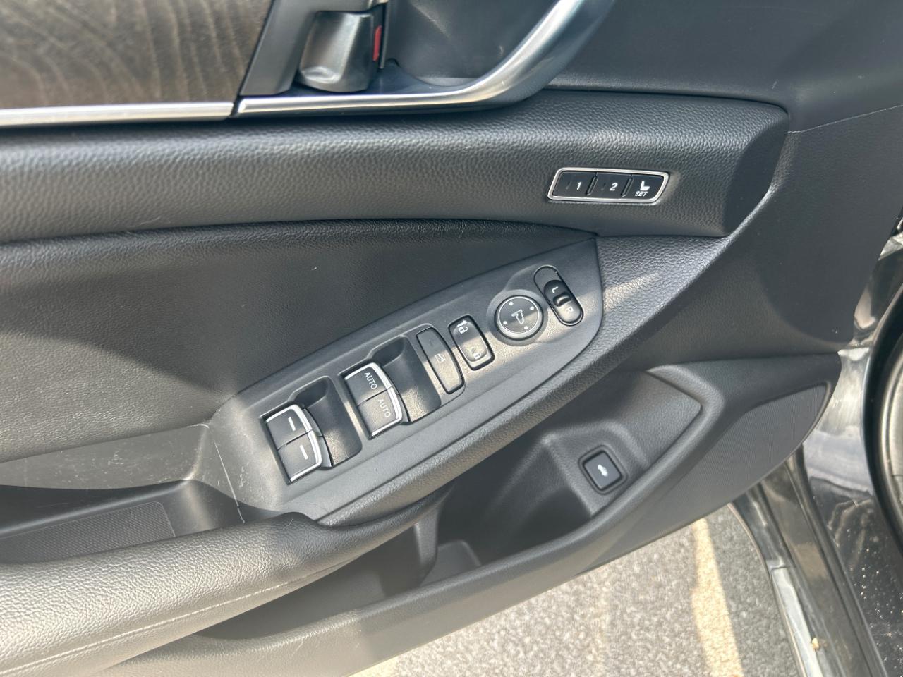 Honda Accord Sedan Touring 2.0T Auto 2020